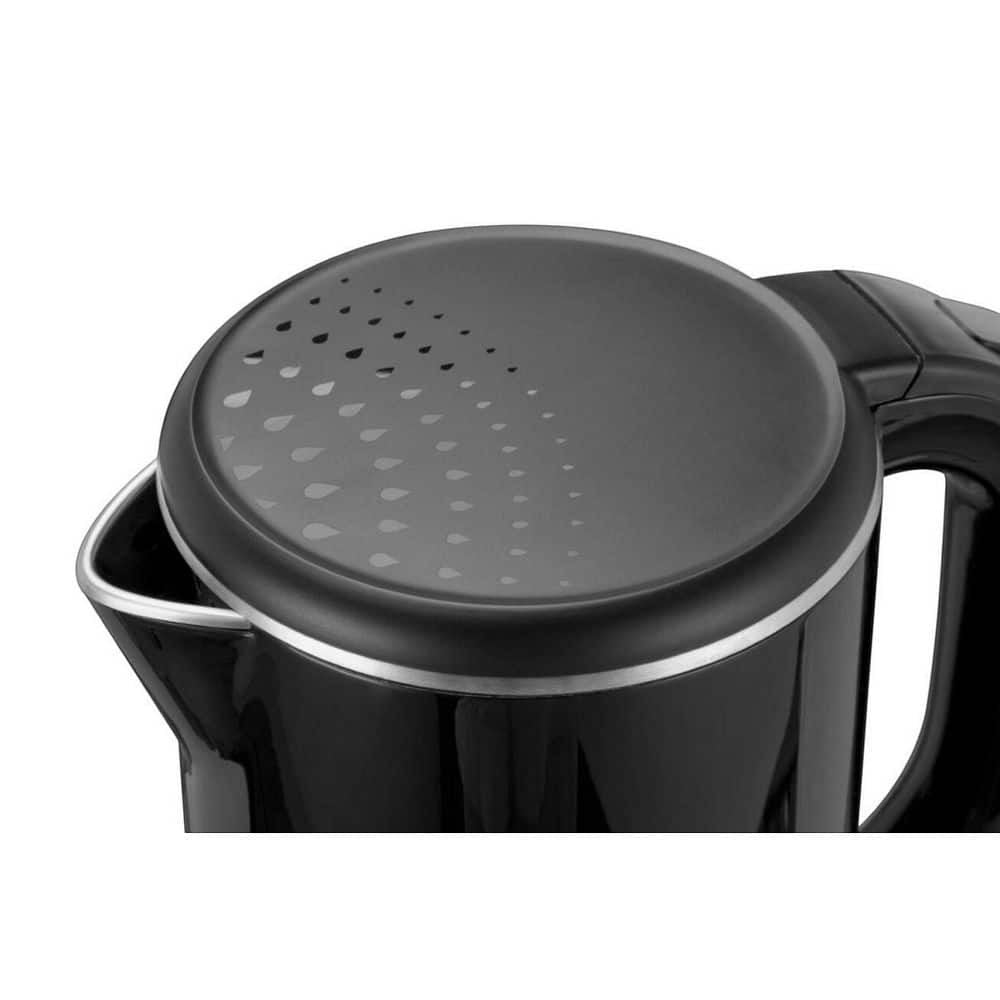 7.6-Cup Stainless Steel Interior Black Tea Cordless Electric Kettle